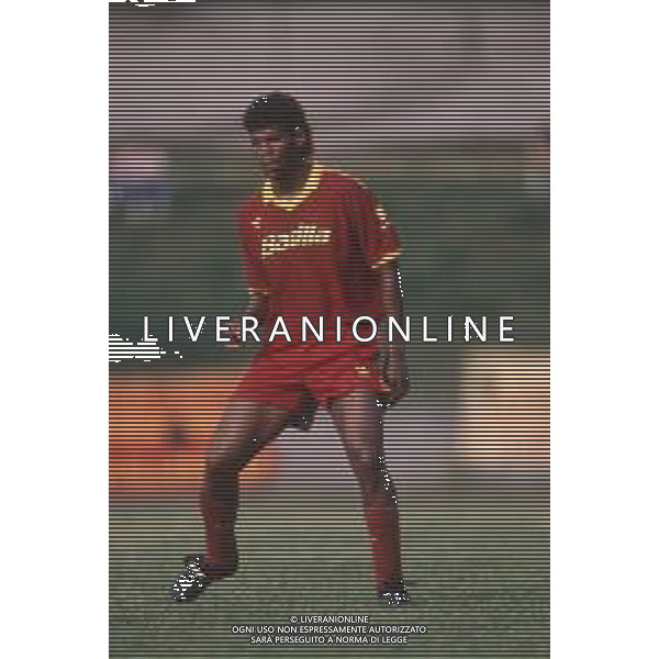 DIAP-RETROSPETTIVA ALDAIR CALCIATORE NELLA FOTO ALDAIR CON LA MAGLIA DELLA ROMA CALCIO NELL\'ANNO 1991-92 AG ALDO LIVERANI SAS 