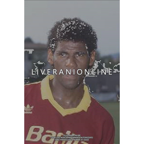 DIAP-RETROSPETTIVA ALDAIR CALCIATORE NELLA FOTO ALDAIR CON LA MAGLIA DELLA ROMA CALCIO NELL\'ANNO 1991-92 AG ALDO LIVERANI SAS 
