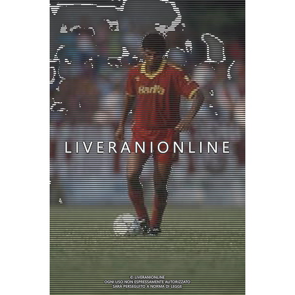 DIAP-RETROSPETTIVA ALDAIR CALCIATORE NELLA FOTO ALDAIR CON LA MAGLIA DELLA ROMA CALCIO NELL\'ANNO 1991-92 AG ALDO LIVERANI SAS 