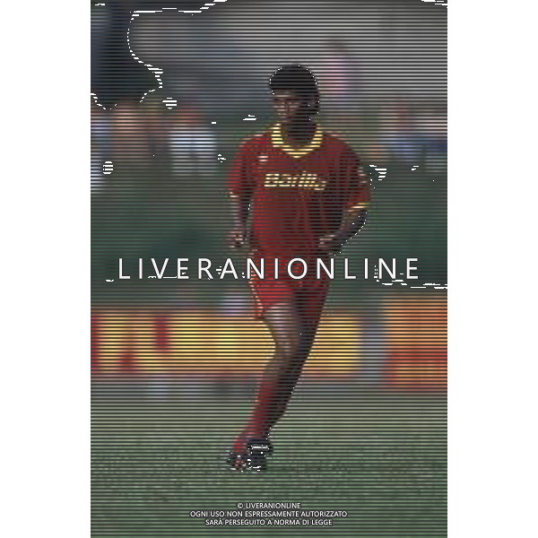 DIAP-RETROSPETTIVA ALDAIR CALCIATORE NELLA FOTO ALDAIR CON LA MAGLIA DELLA ROMA CALCIO NELL\'ANNO 1991-92 AG ALDO LIVERANI SAS 