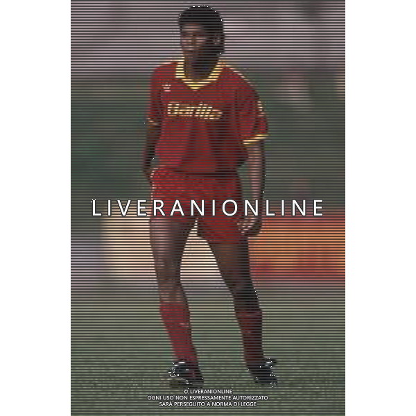 DIAP-RETROSPETTIVA ALDAIR CALCIATORE NELLA FOTO ALDAIR CON LA MAGLIA DELLA ROMA CALCIO NELL\'ANNO 1991-92 AG ALDO LIVERANI SAS 
