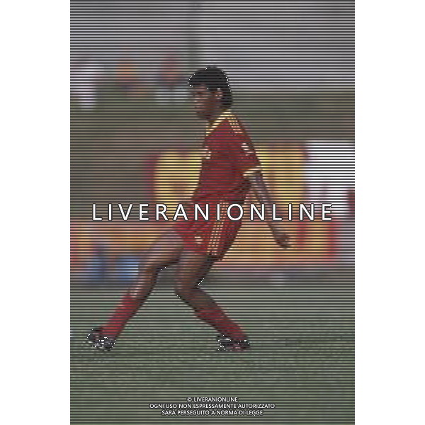 DIAP-RETROSPETTIVA ALDAIR CALCIATORE NELLA FOTO ALDAIR CON LA MAGLIA DELLA ROMA CALCIO NELL\'ANNO 1991-92 AG ALDO LIVERANI SAS 