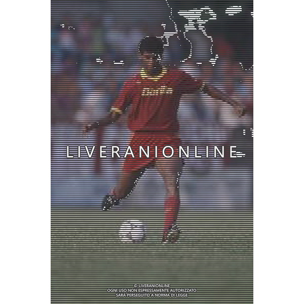 DIAP-RETROSPETTIVA ALDAIR CALCIATORE NELLA FOTO ALDAIR CON LA MAGLIA DELLA ROMA CALCIO NELL\'ANNO 1991-92 AG ALDO LIVERANI SAS 