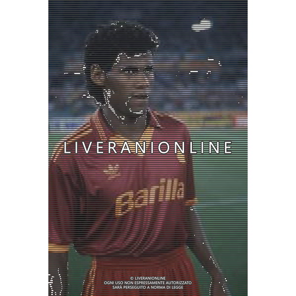DIAP-RETROSPETTIVA ALDAIR CALCIATORE NELLA FOTO ALDAIR CON LA MAGLIA DELLA ROMA CALCIO NELL\'ANNO 1991-92 AG ALDO LIVERANI SAS