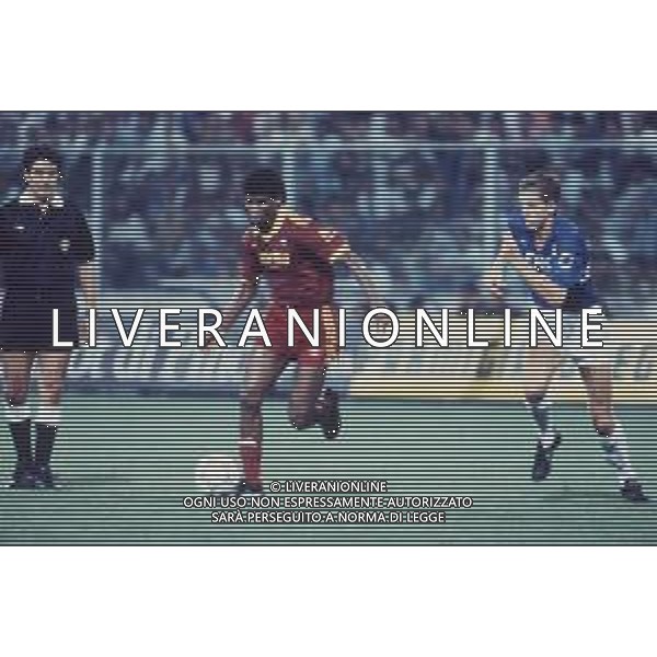 DIAP-RETROSPETTIVA ALDAIR CALCIATORE NELLA FOTO ALDAIR CON LA MAGLIA DELLA ROMA CALCIO NELL\'ANNO 1991-92 E SREKO KATANEC AG ALDO LIVERANI SAS