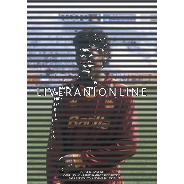 DIAP-RETROSPETTIVA ALDAIR CALCIATORE NELLA FOTO ALDAIR CON LA MAGLIA DELLA ROMA CALCIO NELL\'ANNO 1993 AG ALDO LIVERANI SAS
