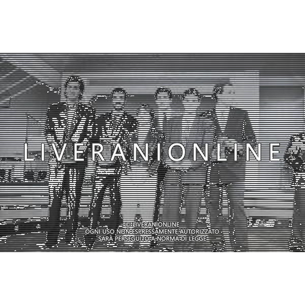 NEG-RETROSPETTIVA STEFANO CERIONI SCHERMA NELLA FOTO STEFANO CERIONI -GELINO BORDIN-VINCENAO MAENZA-FRATELLI ABBAGNALE E VINCENZO PARISI A CAMPIONE D\'ITALIA NELL\'ANNO 1988 AG ALDO LIVERANI SAS