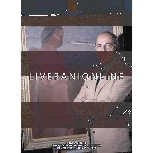 DIAP-RETROSPETTIVA ROBERTO KLINGER MEDICO E DOTTORE NELLA FOTO ROBERTO KLINGER NELL\'ANNO 1990 A MILANO AG ALDO LIVERANI SAS
