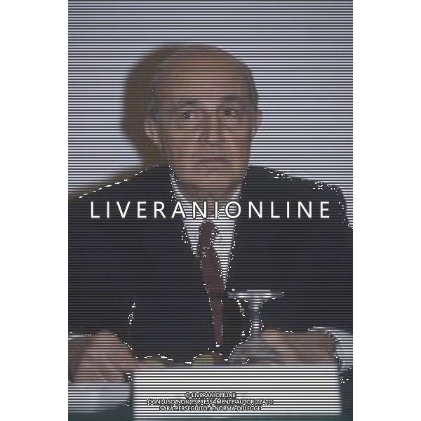 DIAP-RETROSPETTIVA ROBERTO KLINGER MEDICO E DOTTORE NELLA FOTO ROBERTO KLINGER NELL\'ANNO 1990 A MILANO AG ALDO LIVERANI SAS
