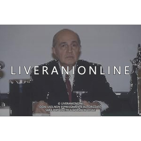 DIAP-RETROSPETTIVA ROBERTO KLINGER MEDICO E DOTTORE NELLA FOTO ROBERTO KLINGER NELL\'ANNO 1990 A MILANO AG ALDO LIVERANI SAS