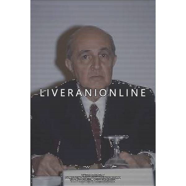 DIAP-RETROSPETTIVA ROBERTO KLINGER MEDICO E DOTTORE NELLA FOTO ROBERTO KLINGER NELL\'ANNO 1990 A MILANO AG ALDO LIVERANI SAS