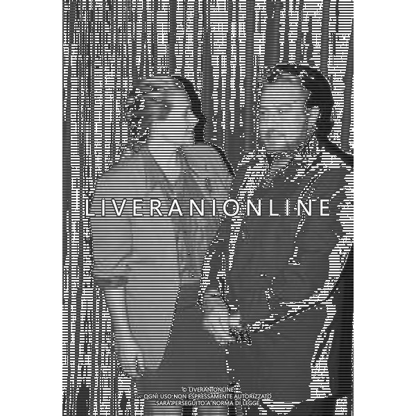 NEG- RETROSPETTIVA ERIKA BLANC ATTRICE  NELLA FOTO ERIKA BLANC E ALBERTO LIONELLO NELL\'ANNO 1992 A MILANO A TEATRO AG ALDO LIVERANI SAS