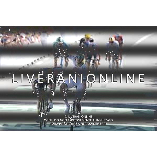 11-07-2025 Tour De France; Tappa 07 Saint-malo - Mur De Bretagne; 2025, Uae Team Emirates - Xrg; 2025, Visma - Lease A Bike; Pogacar, Tadej; Vingegaard, Jonas; Mur De Bretagne; ©SIROTTI - AGENZIA ALDO LIVERANI SAS