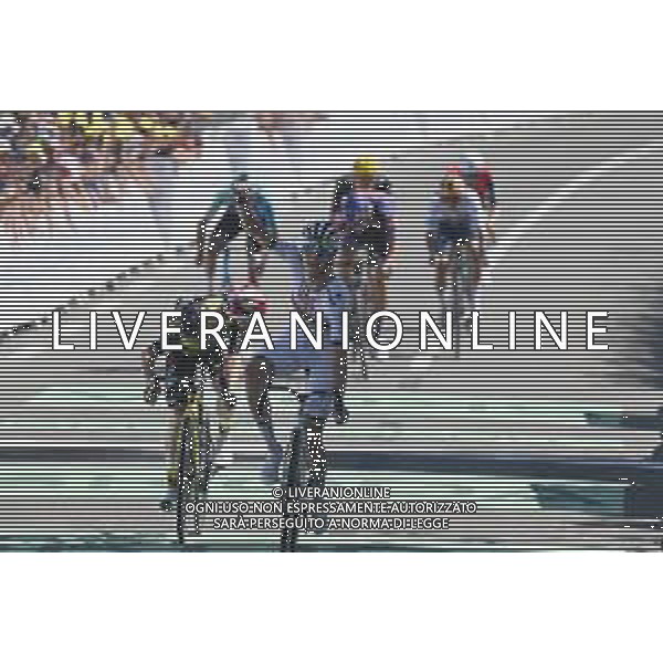 11-07-2025 Tour De France; Tappa 07 Saint-malo - Mur De Bretagne; 2025, Uae Team Emirates - Xrg; 2025, Visma - Lease A Bike; Pogacar, Tadej; Vingegaard, Jonas; Mur De Bretagne; ©SIROTTI - AGENZIA ALDO LIVERANI SAS