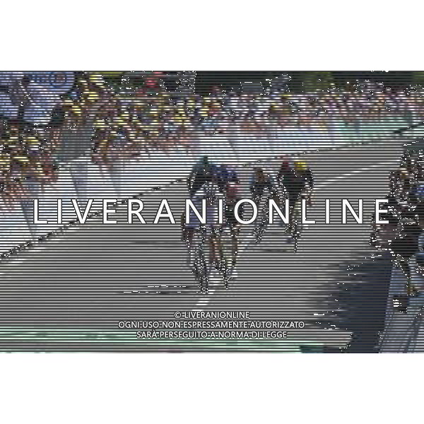 11-07-2025 Tour De France; Tappa 07 Saint-malo - Mur De Bretagne; 2025, Uae Team Emirates - Xrg; 2025, Visma - Lease A Bike; Pogacar, Tadej; Vingegaard, Jonas; Mur De Bretagne; ©SIROTTI - AGENZIA ALDO LIVERANI SAS