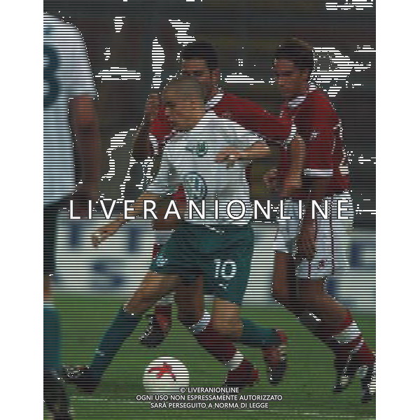 PERUGIA 12/08/2003 FINALE DI ANDATA INTERTOTO 2003 PERUGIA-WOLFSBURG NELLA FOTO: D\'ALESSANDRO CONTROLLATO DA GROSSO E FUSANI* FOTO 1905/ROBERTO SETTONCE/ALDO LIVERANI S.A.S.