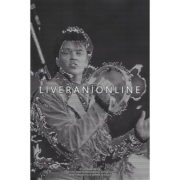 NEG-RETROSPETTIVA PAUL YOUNG CANTANTE NELLA FOTO PAUL YOUNG IN CONCERTO ALLO STADIO MEAZZA DI MILANO NELL\'ANNO 1987 AG ALDO LIVERANI SAS