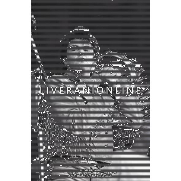 NEG-RETROSPETTIVA PAUL YOUNG CANTANTE NELLA FOTO PAUL YOUNG IN CONCERTO ALLO STADIO MEAZZA DI MILANO NELL\'ANNO 1987 AG ALDO LIVERANI SAS