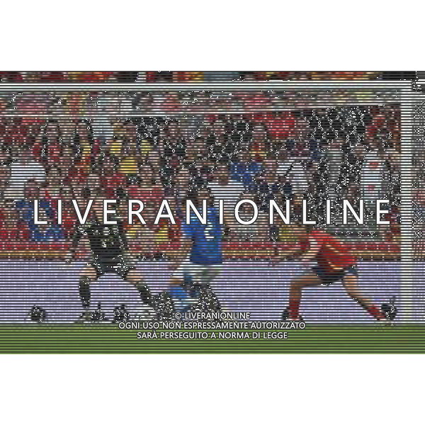 TVRG Italia vs Spagna nella foto Elisabetta Oliviero (Italia) segna il gol dell\'1 a 0 Berna (SVI) 11-07-2025 Stadio Wankdorf Italia vs Spagna Campionati Europei femminili UEFA Euro 2025 Gruppo B - 3a giornata foto Roberto Garavaglia/Agenzia Aldo Liverani sas