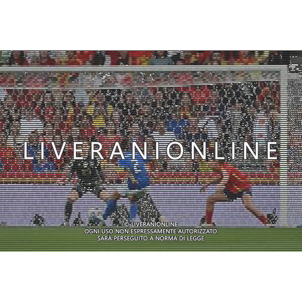 TVRG Italia vs Spagna nella foto Elisabetta Oliviero (Italia) segna il gol dell\'1 a 0 Berna (SVI) 11-07-2025 Stadio Wankdorf Italia vs Spagna Campionati Europei femminili UEFA Euro 2025 Gruppo B - 3a giornata foto Roberto Garavaglia/Agenzia Aldo Liverani sas
