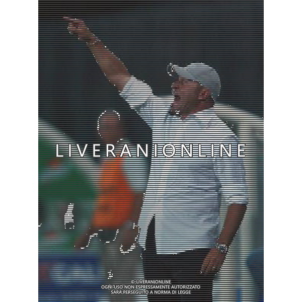 PERUGIA 12/08/2003 FINALE DI ANDATA INTERTOTO 2003 PERUGIA-WOLFSBURG NELLA FOTO: COSMI INCITA I SUOI GIOCATORI* FOTO 1905/ROBERTO SETTONCE/ALDO LIVERANI S.A.S.