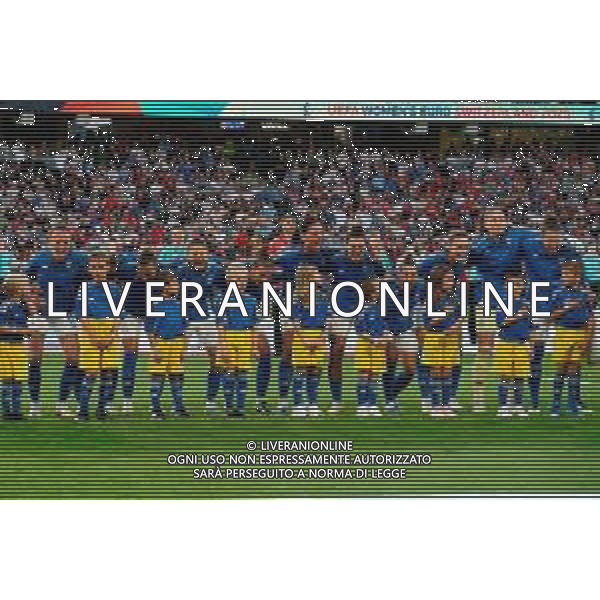 TVEM July 11, 2025 Bern, Switzerland - Italy vs Spain - Women\'s UEFA Euro 2025 - Stadion Wankdorf. In the pic: Players of Italy line up during the National Anthems -TVEM Italia vs Spagna Campionati Europei femminili UEFA Euro 2025 BERNA - SVIZZERA 11.07.2025 ©TVEM Emmanuele Mastrodonato - AGENZIA ALDO LIVERANI SAS