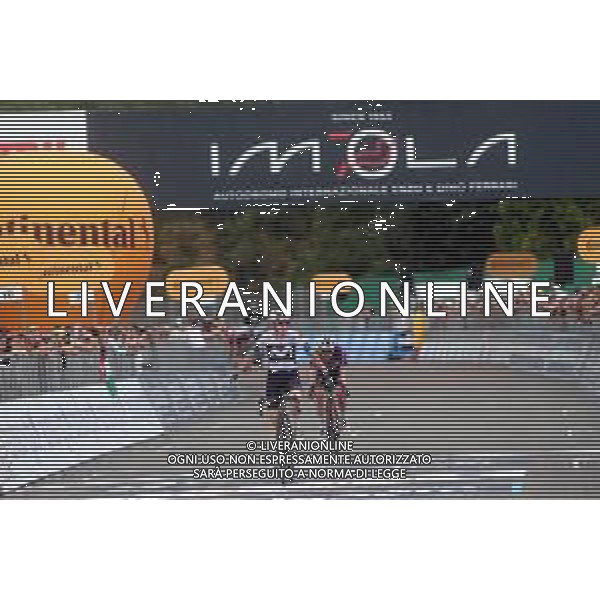 IMOLA 13 07 2025 AUTODROMO ENZO E DINO FERRARI GIRO D\'ITALIA WOMEN 8∞TAPPA E L\'ULTIMA ARRIVO ALL AUTODROMO ENZO E DINO FERRARI NELLA FOTO VINCITRICE LIANE LIPPERT ©SANNA - AGENZIA ALDO LIVERANI SAS