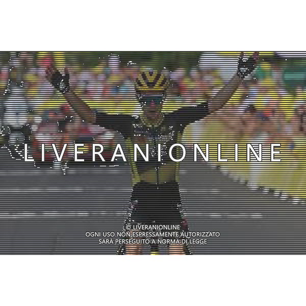 14-07-2025 Tour De France; Tappa 10 Ennezat - Le Mont Dore; 2025, Visma - Lease A Bike; Yates, Simon; Le Mont Dore; ©SIROTTI - AGENZIA ALDO LIVERANI SAS