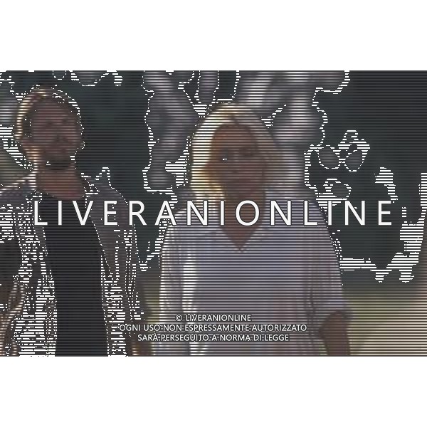 DIAP-RETROSPETTIVA MARA VENIER ATTIRCE E PRESENTATRICE TELEVISIVA NELLA FOTO MARA VENIER CON TOBIAS HOESL SUL SET DEL FILM“IL GOAL DI MARTIN PESCATORE “NELL\'ANNO 1997 AG ALDO LIVERANI SAS