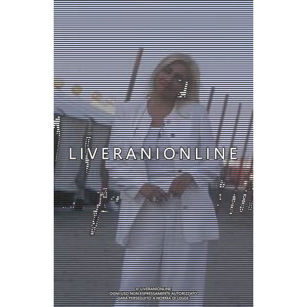 DIAP-RETROSPETTIVA MARA VENIER PRESENTATRICE TELEVISIVA E ATTRICE NELLA FOTO MARA VENIER A VENEZIA NELL\'ANNO 1995 AG ALDO LIVERANI SAS