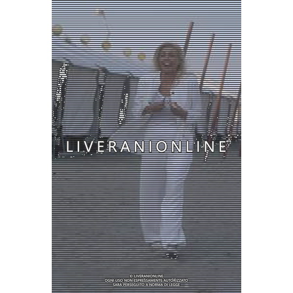 DIAP-RETROSPETTIVA MARA VENIER PRESENTATRICE TELEVISIVA E ATTRICE NELLA FOTO MARA VENIER A VENEZIA NELL\'ANNO 1995 AG ALDO LIVERANI SAS