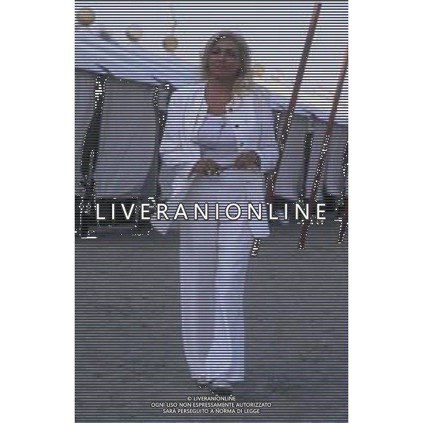 DIAP-RETROSPETTIVA MARA VENIER PRESENTATRICE TELEVISIVA E ATTRICE NELLA FOTO MARA VENIER A VENEZIA NELL\'ANNO 1995 AG ALDO LIVERANI SAS