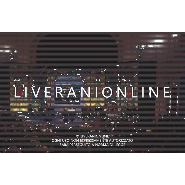 DIAP-RETROSPETTIVA MARA VENIER PRESENTATRICE TELEVISIVA E ATTRICE NELLA FOTO MARA VENIER A SANREMO PER IL DOPO FESTIVAL DELLA CANZONE ITALIANA NELL\'ANNO 1995 AG ALDO LIVERANI SAS