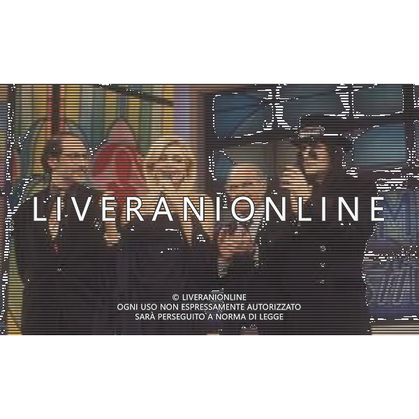 DIAP-RETROSPETTIVA MARA VENIER PRESENTATRICE TELEVISIVA E ATTRICE NELLA FOTO MARA VENIER CON ROCCO D\'AGOSTINO-SANDRO CIOTTI E RENATO ZERO A SANREMO PER IL DOPO FESTIVAL DELLA CANZONE ITALIANA NELL\'ANNO 1995 AG ALDO LIVERANI SAS