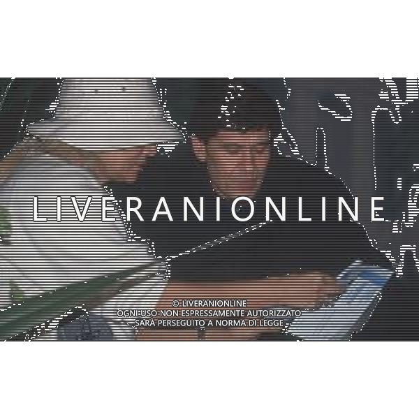 DIAP-RETROSPETTIVA MARA VENIER PRESENTATRICE TELEVISIVA E ATTRICE NELLA FOTO MARA VENIER CON GIANNI MORANDI A SANREMO PER IL DOPO FESTIVAL DELLA CANZONE ITALIANA NELL\'ANNO 1995 AG ALDO LIVERANI SAS