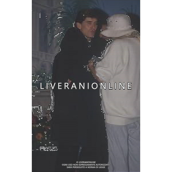DIAP-RETROSPETTIVA MARA VENIER PRESENTATRICE TELEVISIVA E ATTRICE NELLA FOTO MARA VENIER CON GIANNI MORANDI A SANREMO PER IL DOPO FESTIVAL DELLA CANZONE ITALIANA NELL\'ANNO 1995 AG ALDO LIVERANI SAS