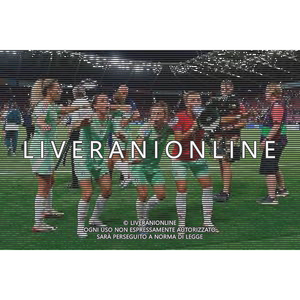TVEM July 16, 2025 Geneva, Switzerland - Norway vs Italy - Women\'s UEFA Euro 2025 - Stade de Geneve. In the pic: Arianna Caruso of Italy celebrates the victory with teammates ©TVEM Emmanuele Mastrodonato - AGENZIA ALDO LIVERANI SAS