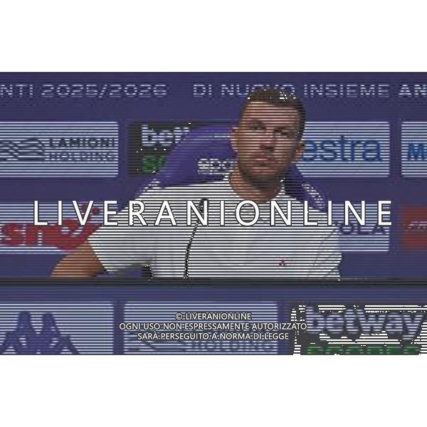 TVLS - Presentazione Edin Dzeko, Viola Park Firenze 17.07.2025 nella foto Edin Dzeko ©TVLS Lisa Guglielmi / Agenzia Aldo Liverani Sas- AGENZIA ALDO LIVERANI SAS