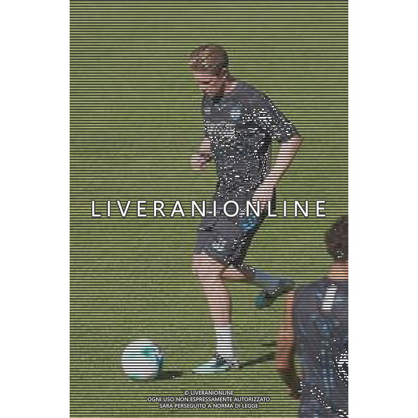 DIMARO 17.07.2025 RITIRO PRECAMPIONATO NAPOLI PRIMO ALLENAMENTO NELLA FOTO: KEVIN DE BRUYNE FOTO MOSCA/AG. ALDO LIVERANI- AGENZIA ALDO LIVERANI SAS
