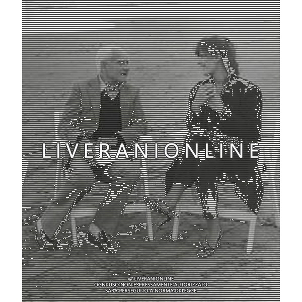ST-RETROSPETTIVA ALBERTO MORAVIA SCRITTORE NELLA FOTO ALBERTO MORAVIA E ELSA MORANTE A VENEZIA NELL\'ANNO 1981 FOTO FRANCO CAVASSI-AG ALDO LIVERANI SAS