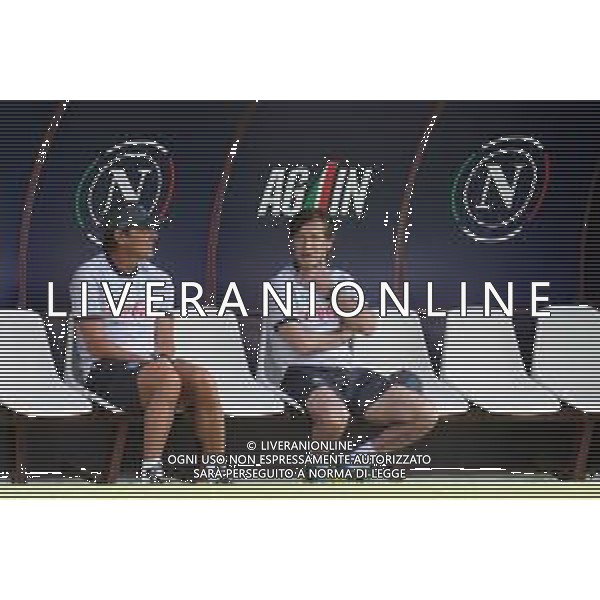 NAPOLI ALLENAMENTO RITIRO PRECAMPIONATO DIMARO 18.07.2025 NELLA FOTO: ANTONIO CONTE, GABRIELE ORIALI IN PANCHINA FOTO MOSCA/AG. ALDO LIVERANI- AGENZIA ALDO LIVERANI SAS