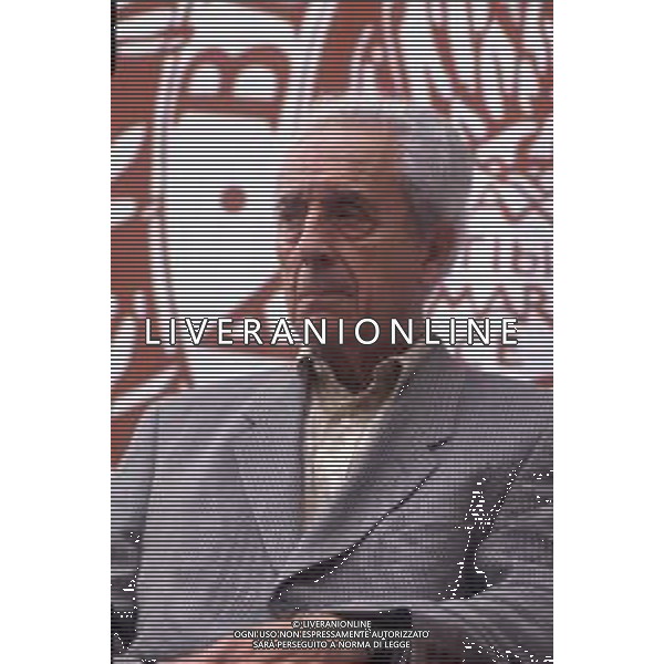 DIAP-RETROSPETTIVA MICHELANGELO ANTOGNONI REGISTA NELLA FOTO MICHELANGELO ANTONIONI A VENEZIA NELL\'ANNO 1995 AG ALDO LIVERANI SAS