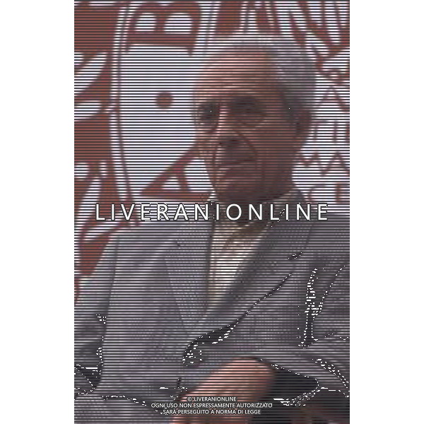 DIAP-RETROSPETTIVA MICHELANGELO ANTOGNONI REGISTA NELLA FOTO MICHELANGELO ANTONIONI A VENEZIA NELL\'ANNO 1995 AG ALDO LIVERANI SAS