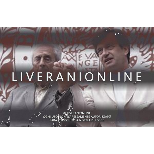 DIAP-RETROSPETTIVA MICHELANGELO ANTOGNONI REGISTA NELLA FOTO MICHELANGELO ANTONIONI A VENEZIA NELL\'ANNO 1995 CON WIM WENDERS AG ALDO LIVERANI SAS