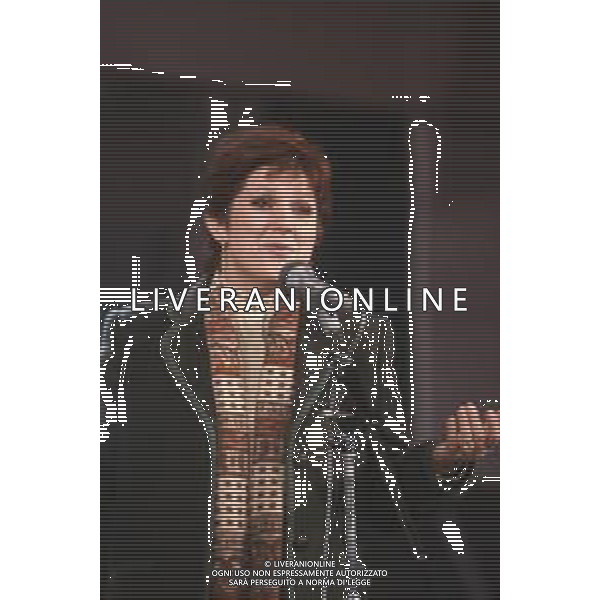 DIAP-RETROSPETTIVA ORIETTA BERTI CANTANTE NELLA FOTO ORIETTA BERTI AL FESTIVAL DI SANREMO NELL\'ANNO 1982 FOTO ENRICO LIVERANI-AG ALDO LIVERANI SAS