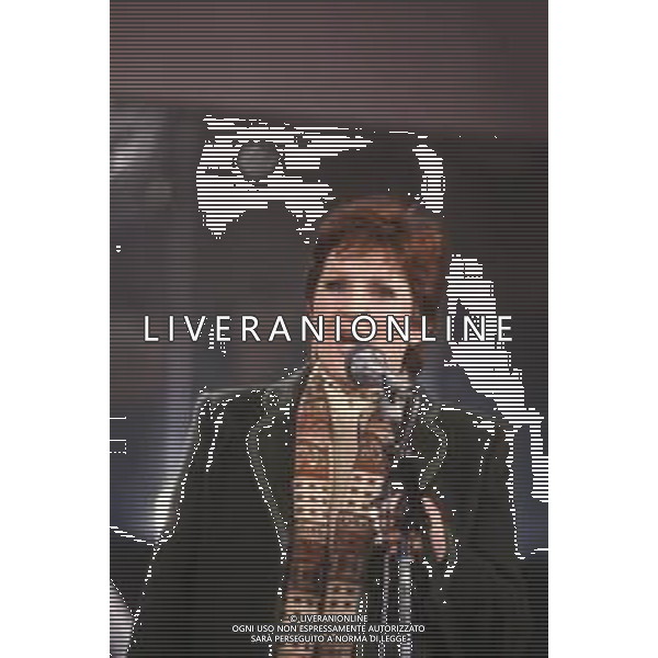 DIAP-RETROSPETTIVA ORIETTA BERTI CANTANTE NELLA FOTO ORIETTA BERTI AL FESTIVAL DI SANREMO NELL\'ANNO 1982 FOTO ENRICO LIVERANI-AG ALDO LIVERANI SAS