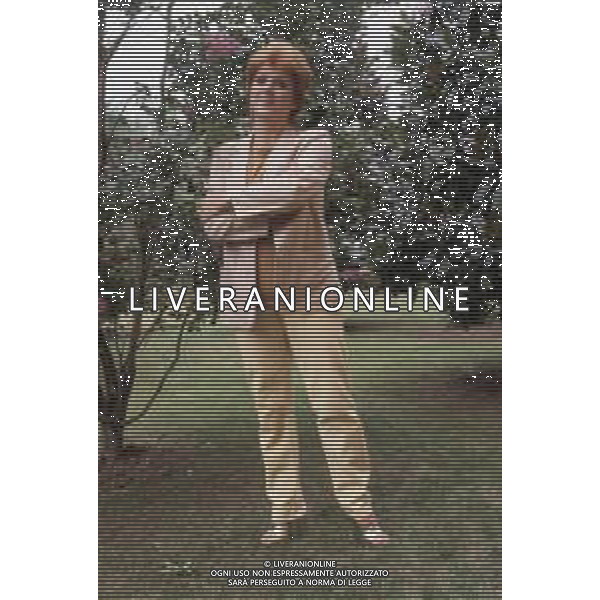 DIAP-RETROSPETTIVA ORIETTA BERTI CANTANTE NELLA FOTO ORIETTA BERTI NELL\'ANNO 1981 FOTO ENRICO LIVERANI-AG ALDO LIVERANI SAS 