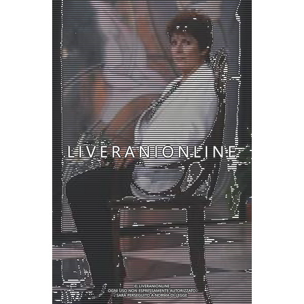 DIAP-RETROSPETTIVA ORIETTA BERTI CANTANTE NELLA FOTO ORIETTA BERTI OSPITE DELLA TRASMISSIONE TELEVISIVA “CIPRIA “ CONDOTTA DA ENZO TORTORA SU RETE 4 ANNO 1982 FOTO ENRICO LIVERANI-AG ALDO LIVERANI SAS