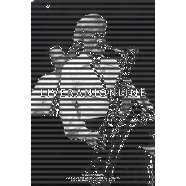 NEG-RETROSPETTIVA GERRY MULLIGAN JAZZ NELLA FOTO GERRY MULLIGAN A TORINO NELL\'ANNO 1982 AG ALDO LIVERANI SAS