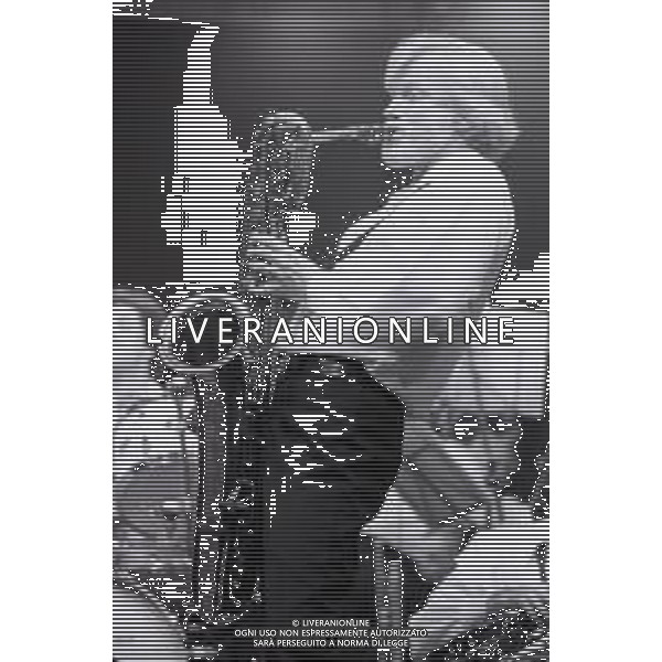 NEG-RETROSPETTIVA GERRY MULLIGAN JAZZ NELLA FOTO GERRY MULLIGAN A TORINO NELL\'ANNO 1982 AG ALDO LIVERANI SAS